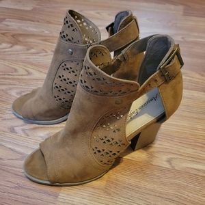American Eagle Open Toe Booties,  9